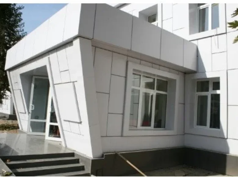 Продажа готовой коммерческой недвижимости, 1 линия вдоль дороги.