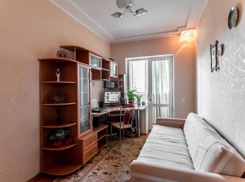 Квартира 5 комнат 100 м² в Ташкенте, Узбекистан