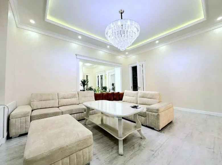Kvartira 4 xonalar 135 m² Toshkentda