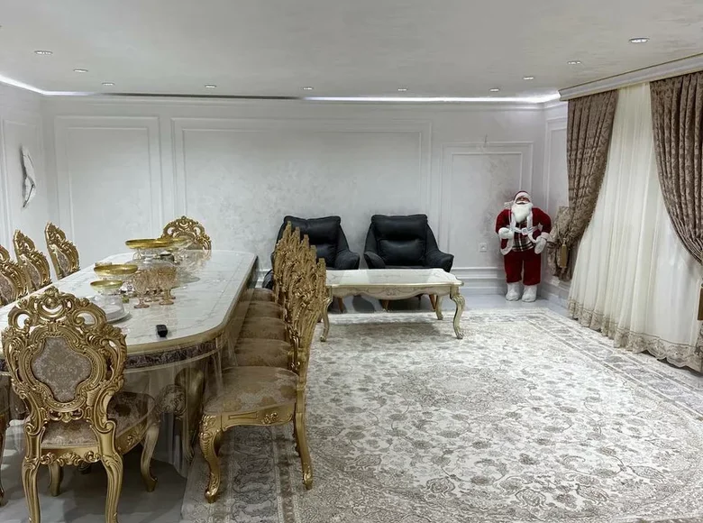 Kvartira 4 xonalar 160 m² Toshkentda