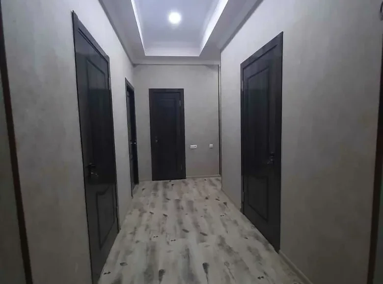 Kvartira 3 xonalar 74 m² Toshkentda