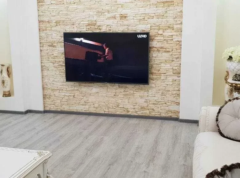 Квартира 3 комнаты 75 м² в Ташкенте, Узбекистан