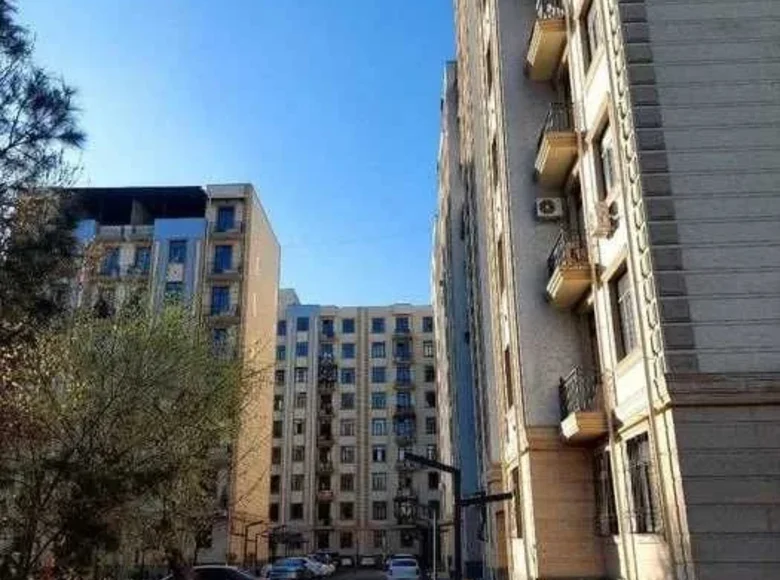 Kvartira 3 xonalar 70 m² Toshkentda