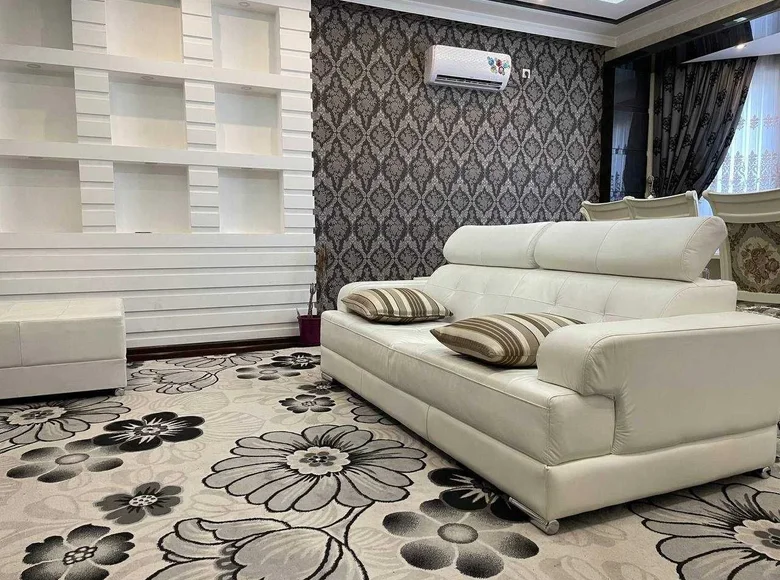 Квартира 3 комнаты 110 м² в Ташкенте, Узбекистан