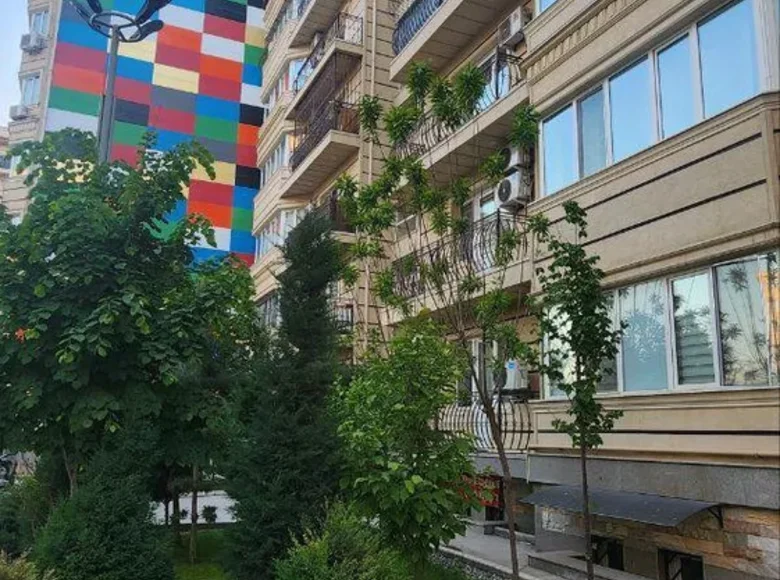 Kvartira 8 xonalar 434 m² Toshkentda