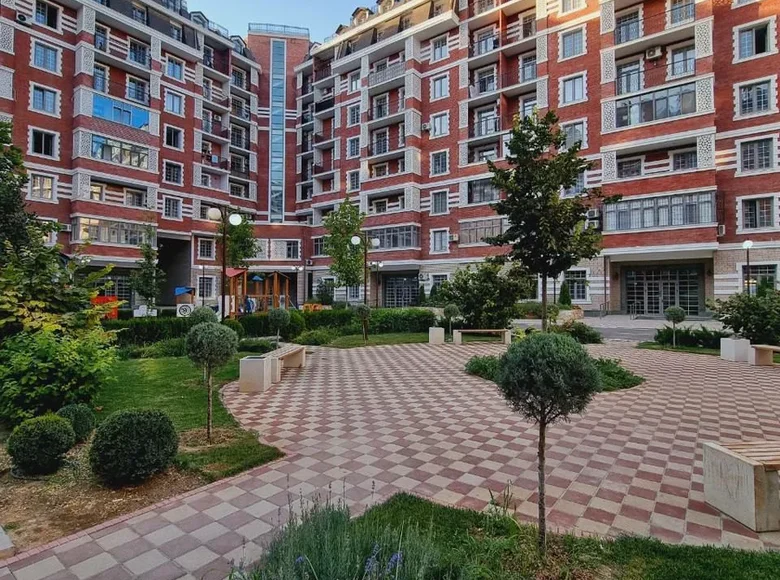 Kvartira 4 xonalar 126 m² Toshkentda