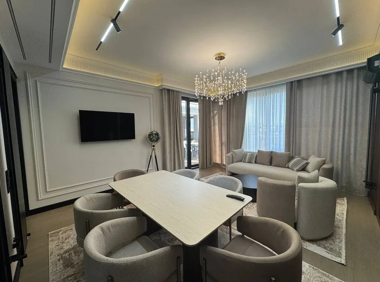 Pentxaus 6 xonalar 250 m² Toshkentda