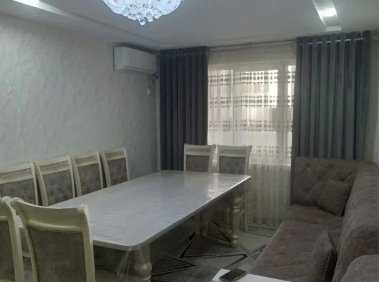 Kvartira 3 xonalar 68 m² Toshkentda