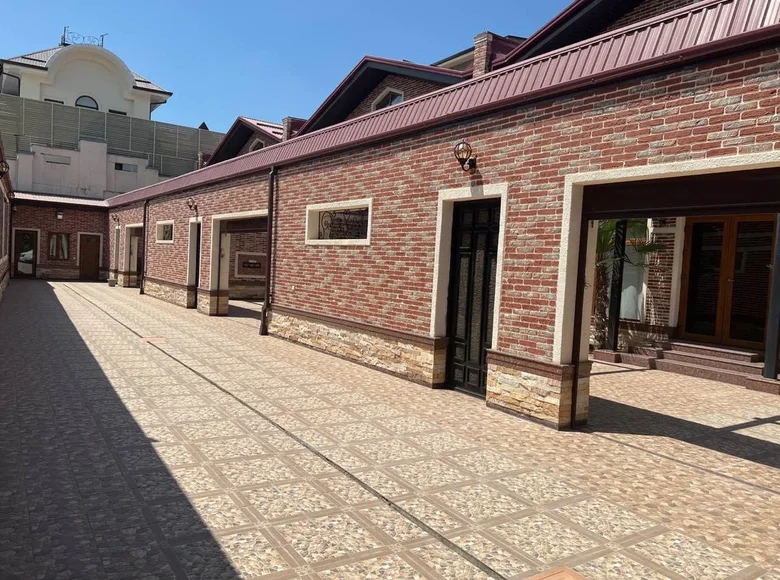 Kottej 8 xonalar 355 m² Toshkentda, Oʻzbekiston