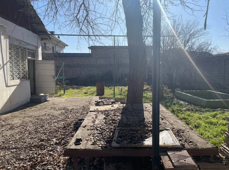 Uy 3 xonalar 600 m² in Toshkent viloyati