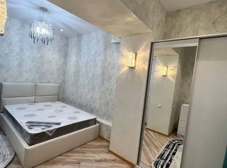 Kvartira 1 xona 45 m² Toshkentda