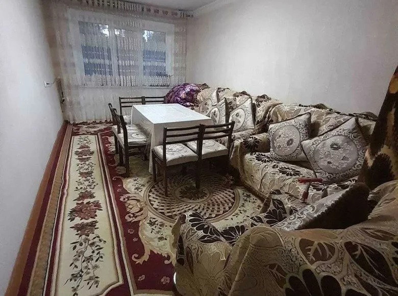 Kvartira 3 xonalar 68 m² Samarqandda