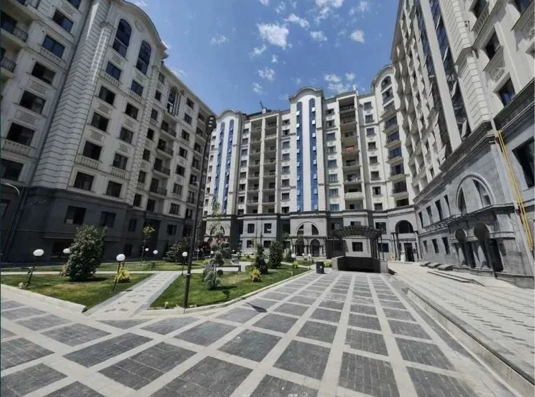 Kvartira 3 xonalar 129 m² Toshkentda