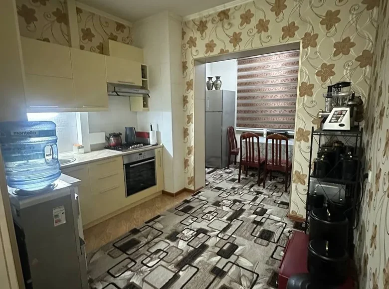 Kvartira 2 xonalar 44 m² Toshkentda