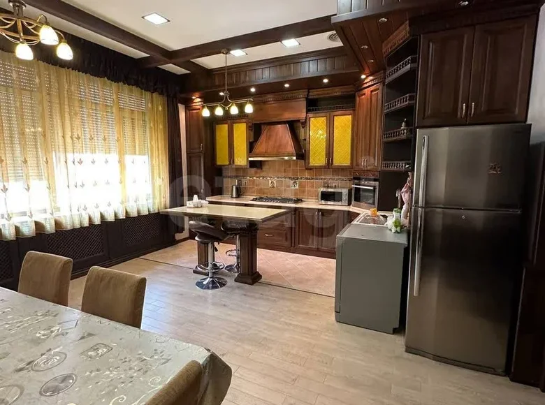 Квартира 220 м² в Ташкенте, Узбекистан