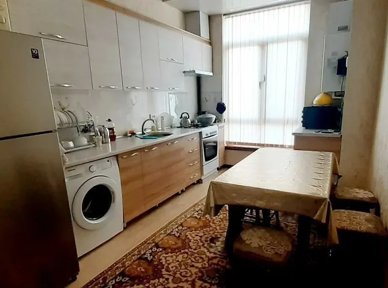 Kvartira 3 xonalar 78 m² Toshkentda