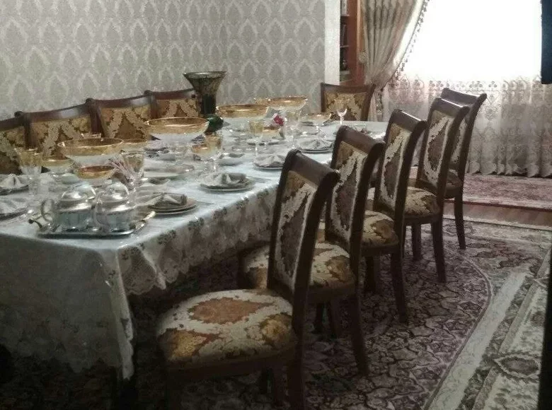 Kvartira 4 xonalar 80 m² Toshkentda