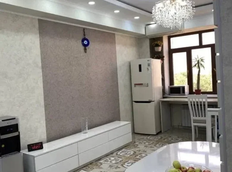 Kvartira 3 xonalar 82 m² in Konimex tumani