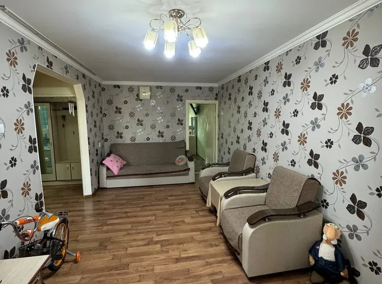 Kvartira 2 xonalar 43 m² Farg'onada