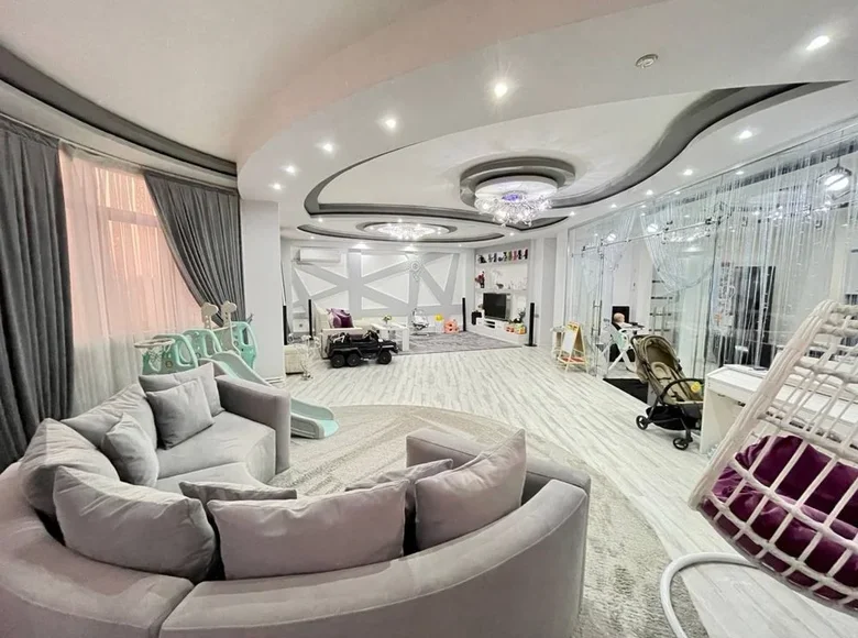 Квартира 4 комнаты 196 м² Ташкент, Узбекистан