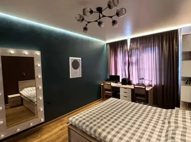 Kvartira 3 xonalar 66 m² Toshkentda