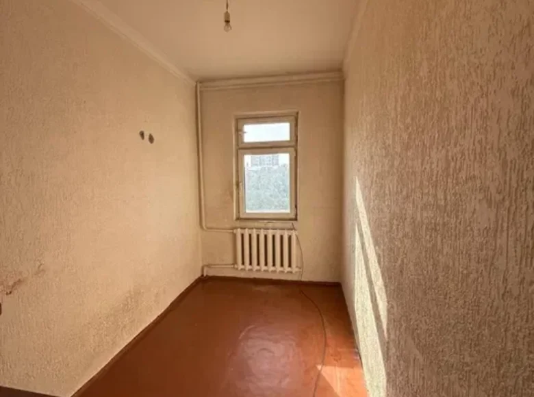 Kvartira 3 xonalar 75 m² Toshkentda