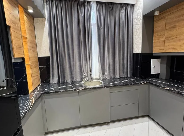 Kvartira 3 xonalar 50 m² Toshkentda, Oʻzbekiston