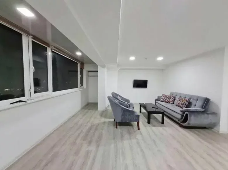 Kvartira 2 xonalar 75 m² Toshkentda