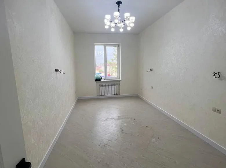 Kvartira 3 xonalar 70 m² Toshkentda