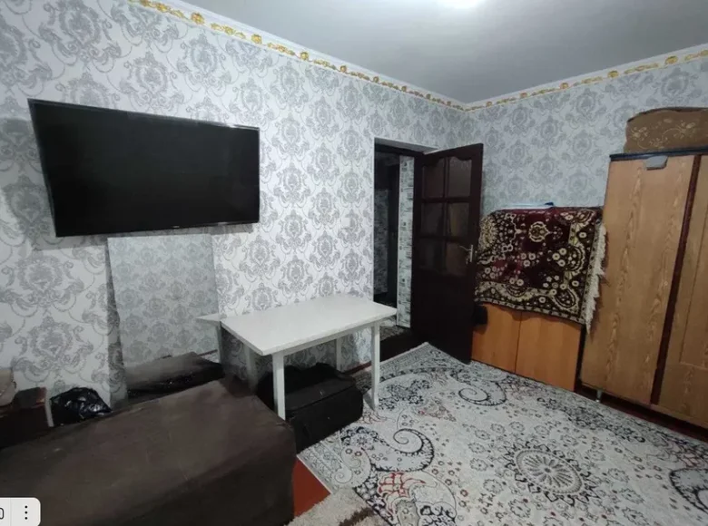 Kvartira 1 xona 28 m² Toshkentda