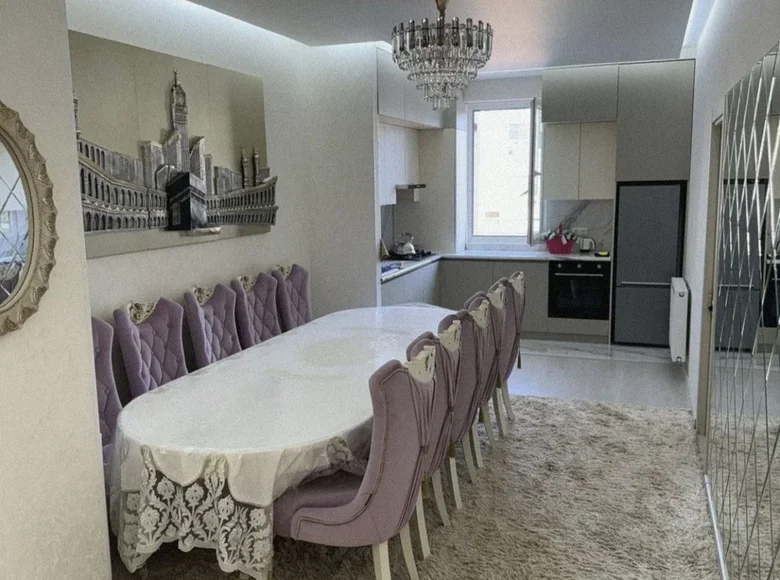 Ko'p darajali kvartiralar 4 xonalar 105 m² Toshkentda