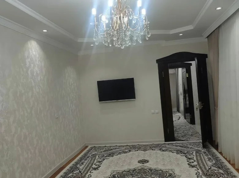 Uy 4 xonalar 600 m² Toshkentda, Oʻzbekiston