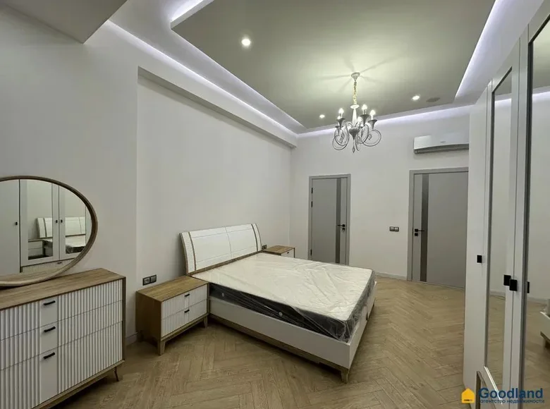 Kvartira 3 xonalar 104 m² Toshkentda