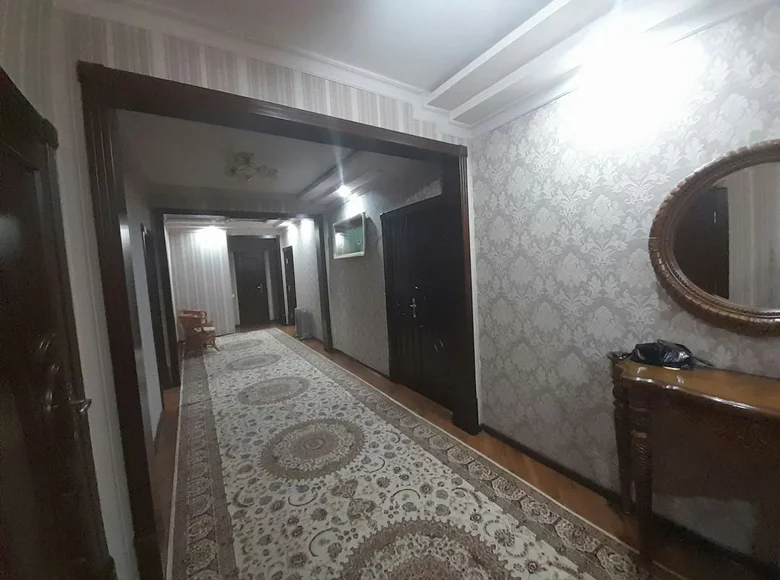 Kvartira 4 xonalar 148 m² Toshkentda