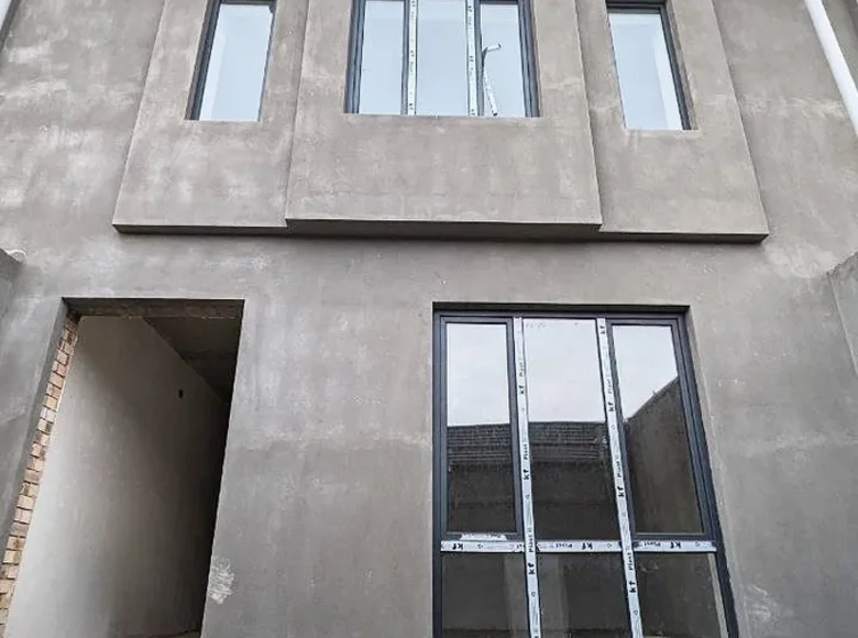 Kottej 5 xonalar 150 m² Nazarbekda