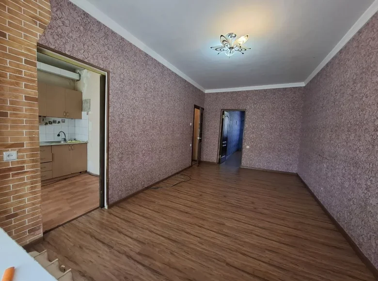 Kvartira 2 xonalar 50 m² Toshkentda