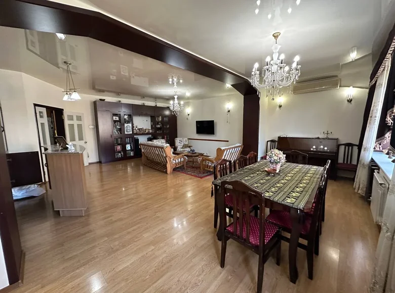 Квартира 3 комнаты 132 м² Ташкент, Узбекистан