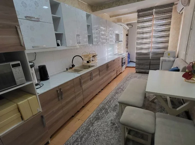 Kvartira 2 xonalar 74 m² Toshkentda