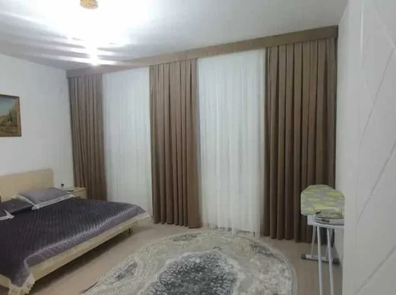 Квартира 2 комнаты 70 м² в Ташкенте, Узбекистан