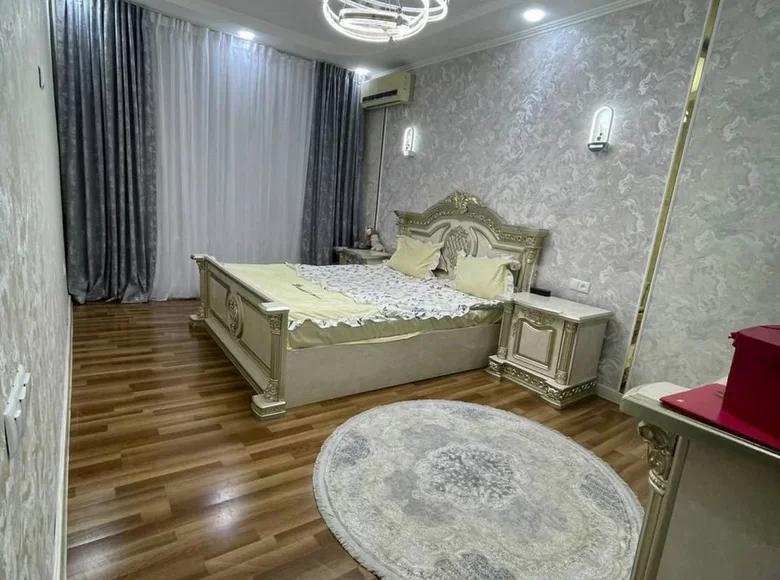 Kvartira 3 xonalar 68 m² Toshkentda