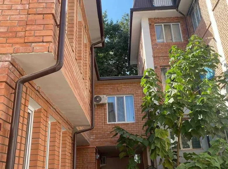 Kottej 3 xonalar 114 m² Toshkentda