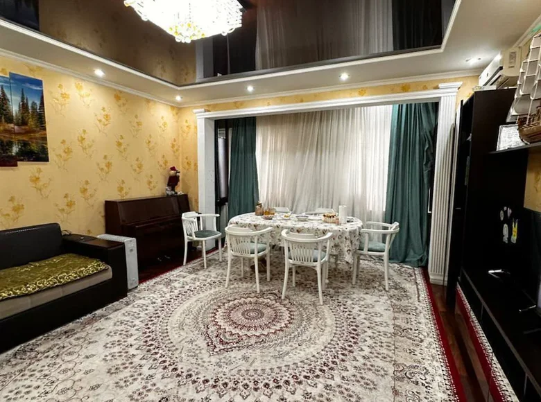 Kvartira 3 xonalar 75 m² Toshkentda