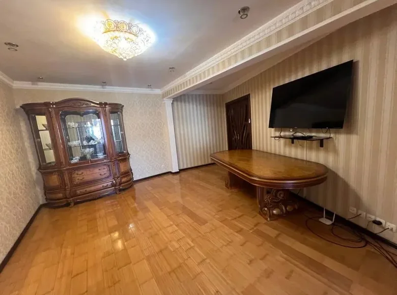 Квартира 5 комнат 105 м² Ташкент, Узбекистан