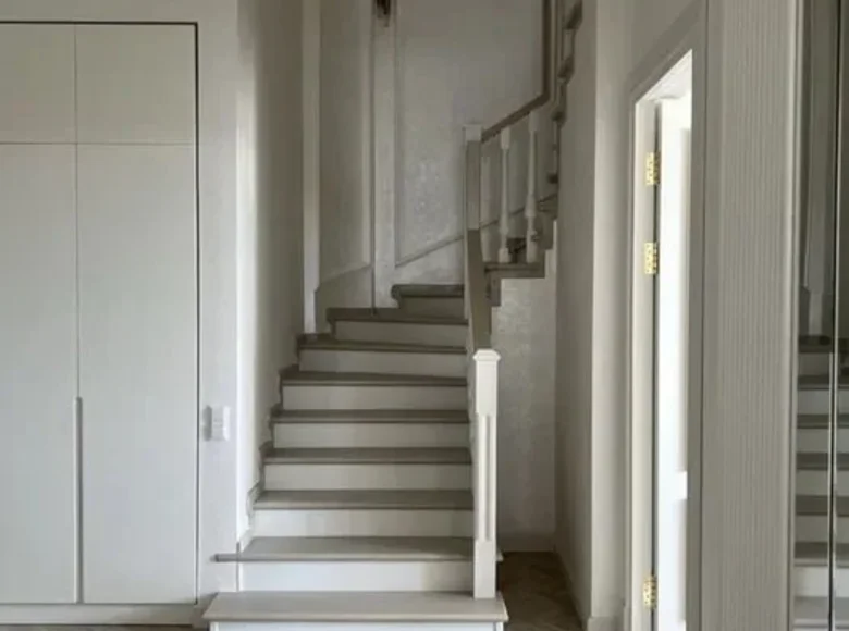 Kvartira 1 xona 161 m² in Konimex tumani