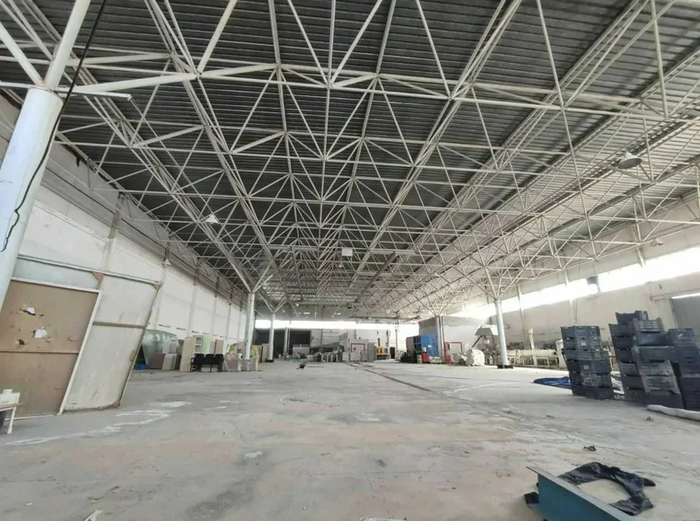 Аренда производственной базы 4000 м² на участке 80 соток  