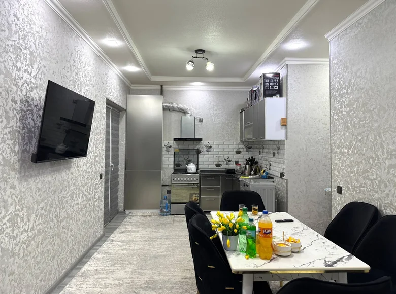Квартира 2 комнаты 45 м² Ташкент, Узбекистан