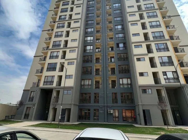 Kvartira 3 xonalar 70 m² Toshkentda