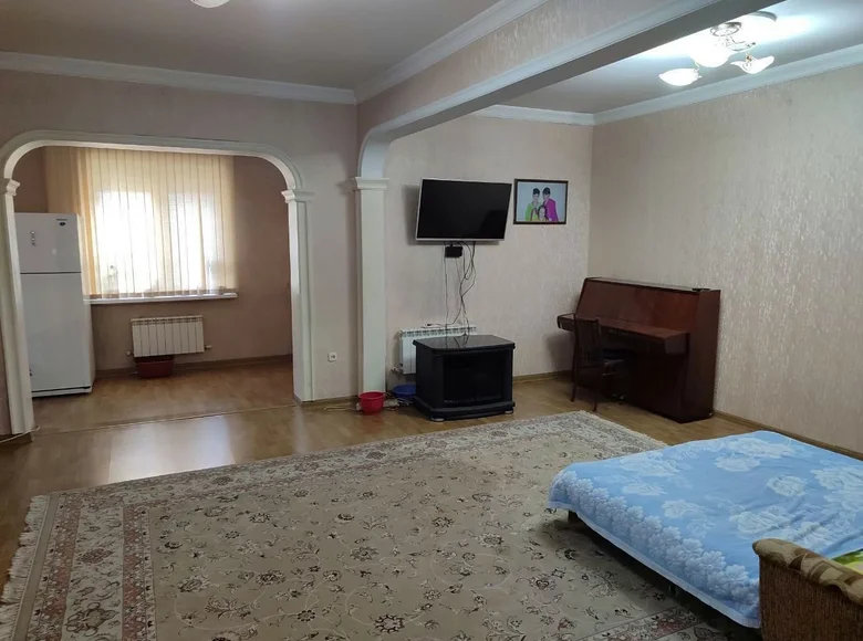 Kvartira 3 xonalar 92 m² Toshkentda