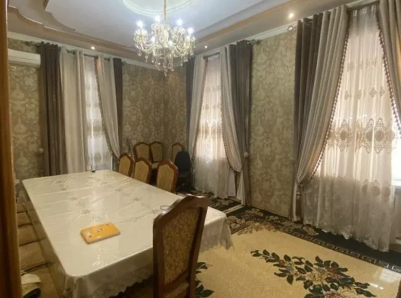 Kvartira 3 xonalar 72 m² Toshkentda