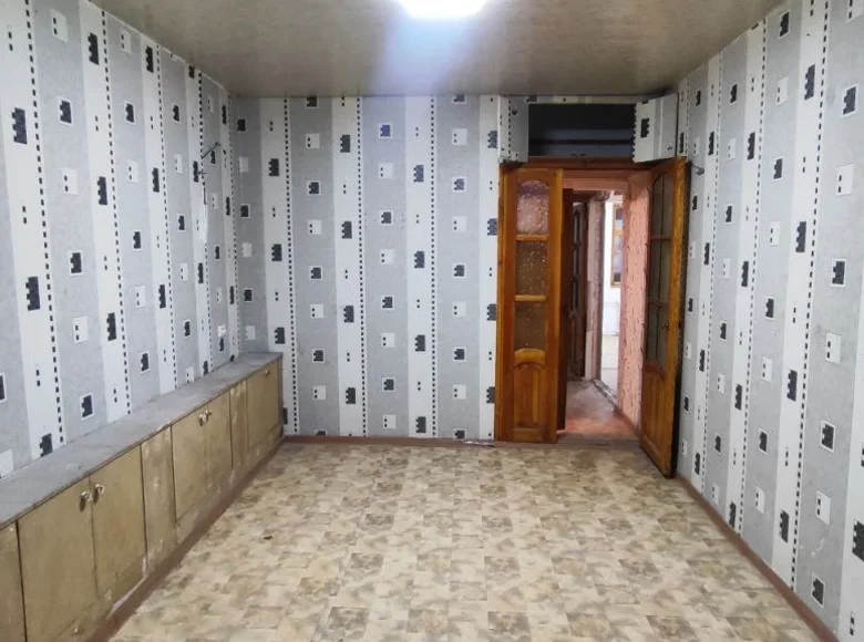 Kvartira 4 xonalar 92 m² Toshkentda